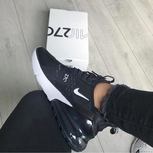 Nike Air Max 270